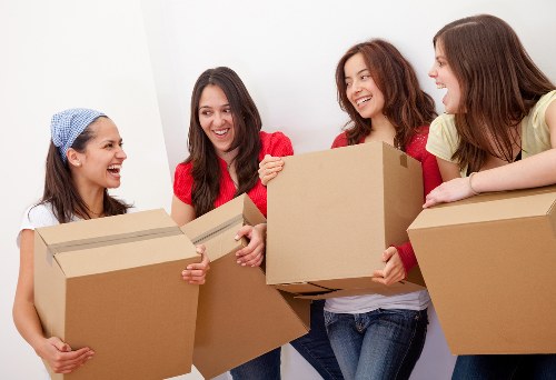 Booking a moving van in Chelsea for a practical local relocation