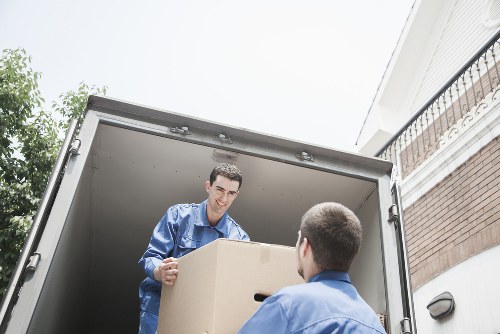 Furniture loading support for a Chelsea flat and narrow street
